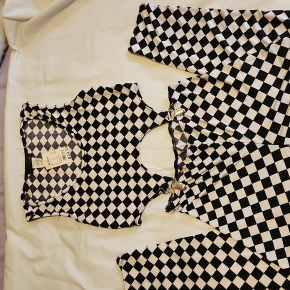 2 pc Checkaboard jumpsuit - Picture 2 of 5